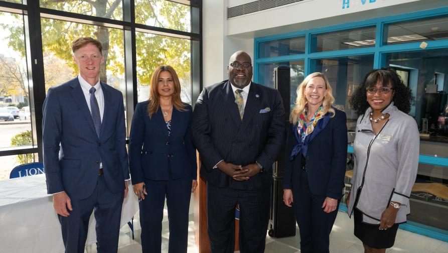 Interim President Dwayne Smith and the UAP faculty.